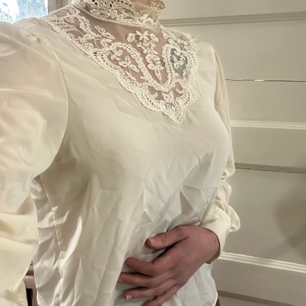 Elegant Vintage Cream Lace Blouse with pearl buttons